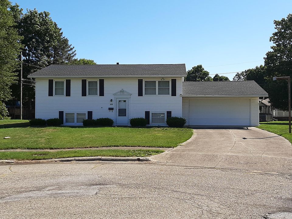 1st image of 990 Coolidge Ct