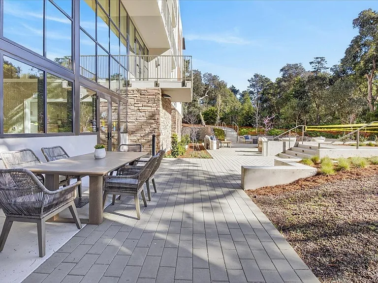 Coastal Senior Residences at The Park Lane — Photo 6