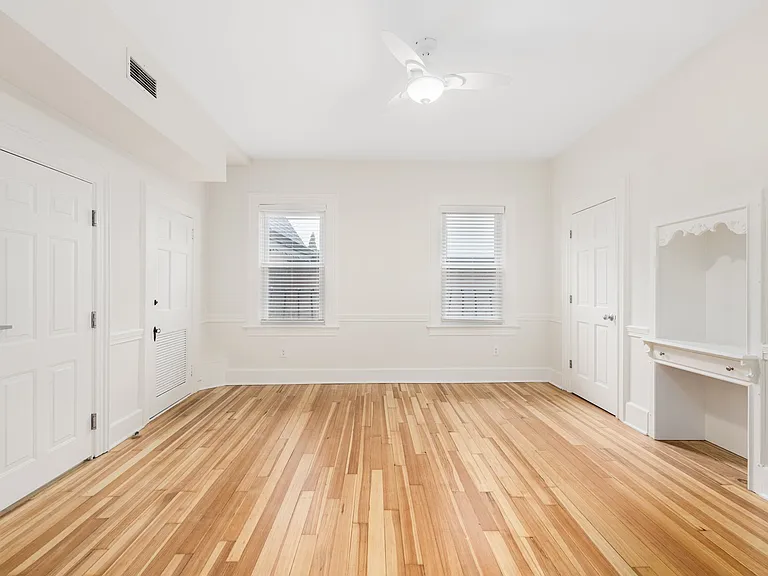 54 Sutton St #3 — Photo 15