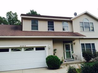 6964 Wintergreen Dr, Fruitport, MI 49415