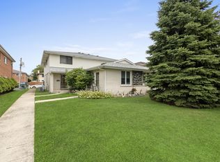 10425 Austin Ave APT D, Oak Lawn, IL 60453