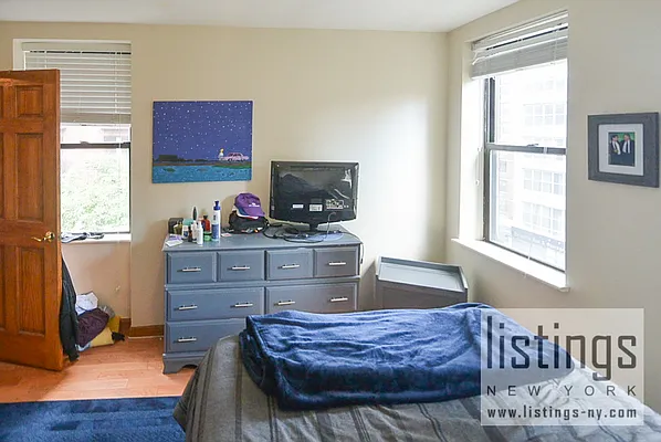 Rented by City Connections Realty | media 2