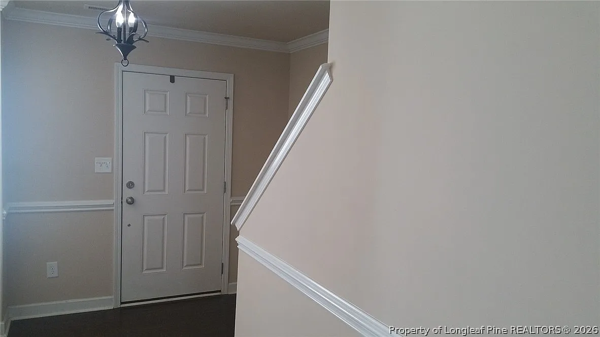 4 bed, 2.5 bath, 2100 sqft, $1,950 — Photo 4
