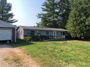 9209 N Straits Hwy, Cheboygan, MI 49721