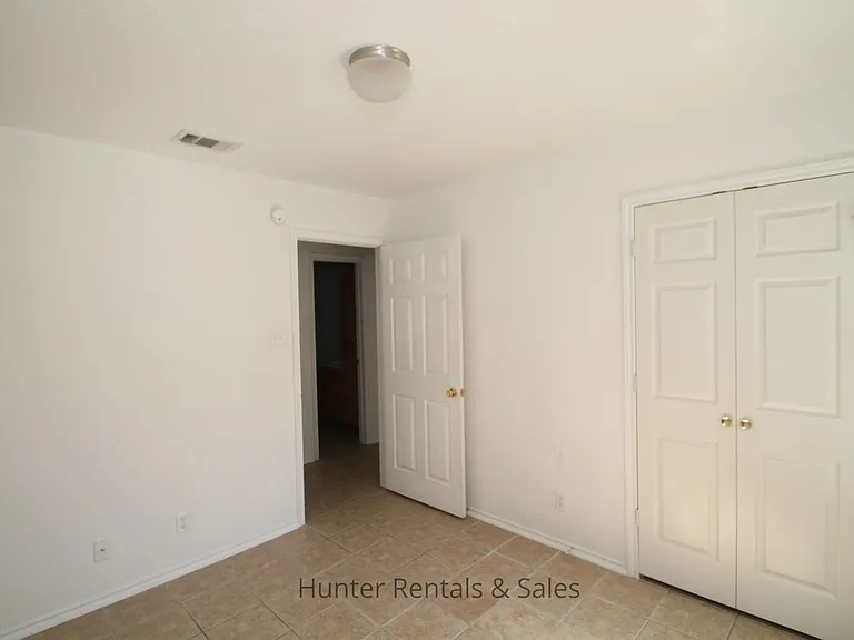 302A Jeff Gordon Dr — Photo 14