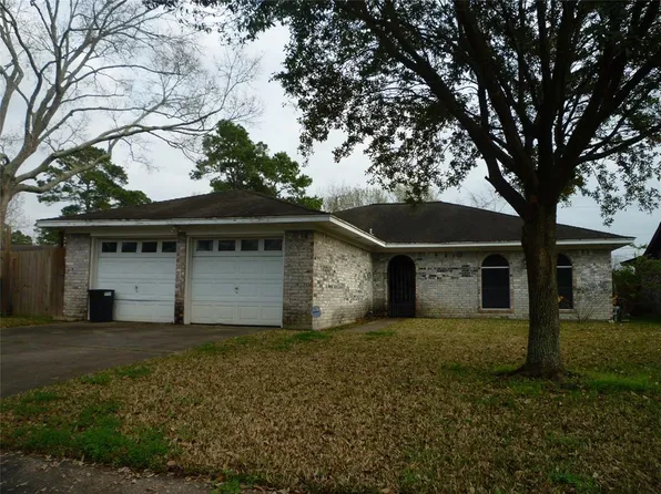 4209 Queenswood St, Baytown, TX 77521