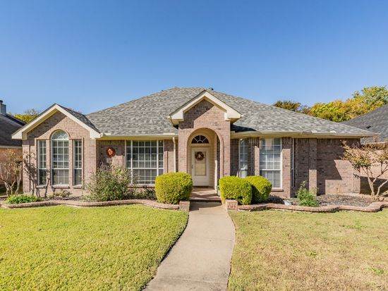 1215 Rivercrest Dr, Mesquite, TX 75181