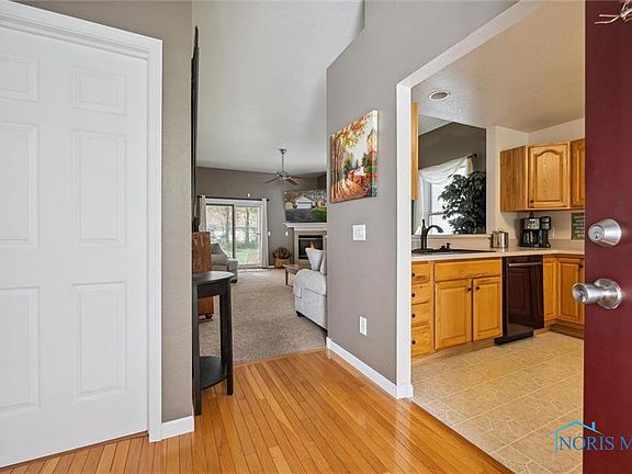 3rd image of 4222 Caravelle Dr