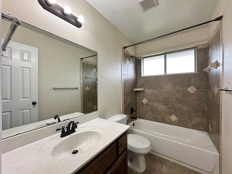 6710 Alvin Dr — Photo 36