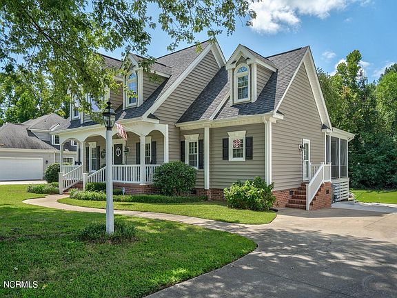 2nd image of 708 Mayfair Drive
