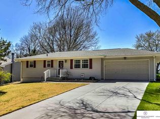 3008 S 137th St, Omaha, NE 68144