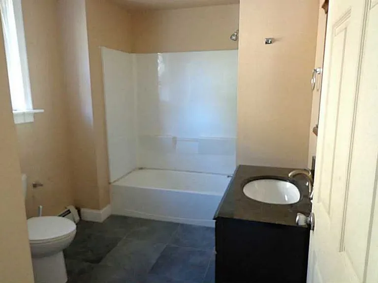 83 Tobey St #2 — Photo 4