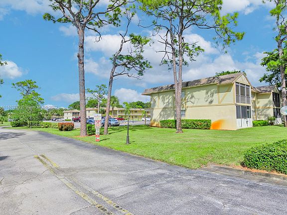5th image of 3001 Linton Blvd #114C