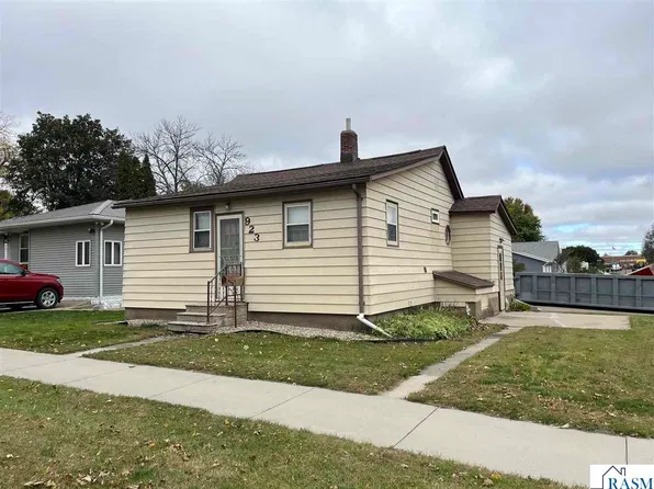 923 7th Ave N, Saint James, MN 56081
