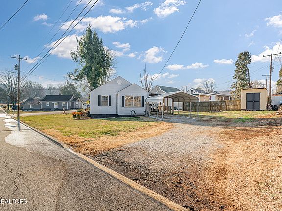 4th image of 900 Valley Vista Dr