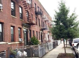 3074 45th St, Astoria, NY 11103