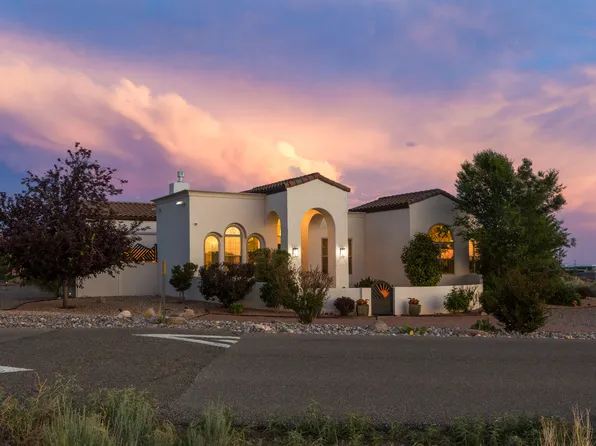 10650 Palomas Ave NE, Albuquerque, NM 87122