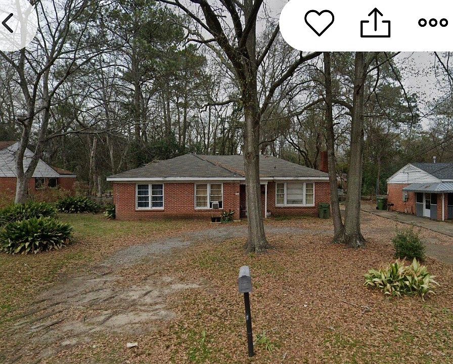 1st image of 263 E Delano Ave