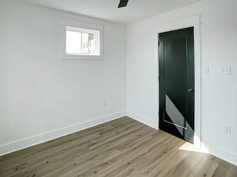 901 Commerce St #1 — Photo 36