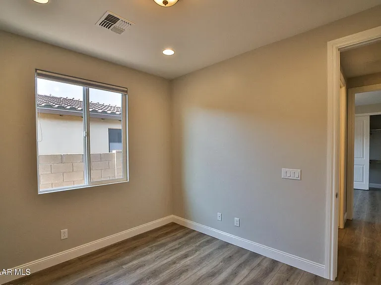 7037 N Robin Nest Ct — Photo 15