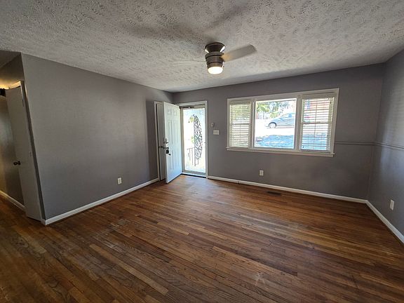 3rd image of 733 Ashburton Dr