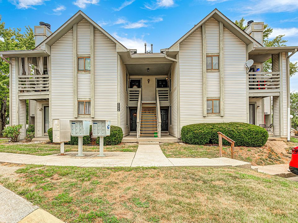 1st image of 2922 Eagles Crest Cir APT D