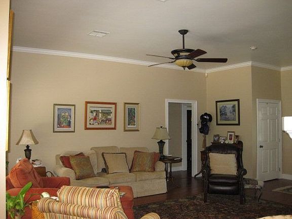 4th image of 1612 Saint Charles St