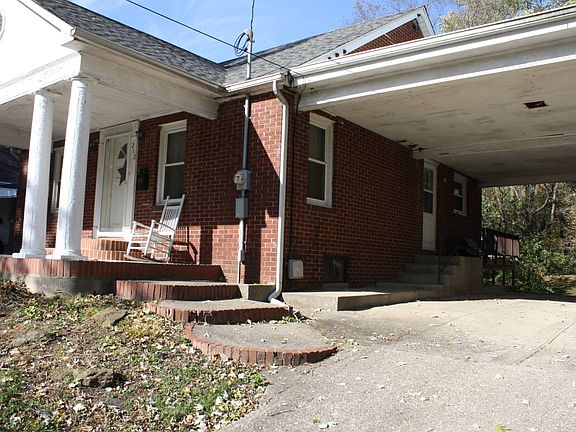 4th image of 212 E Pine St