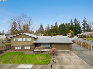 810 NW Riverview Ave, Gresham, OR 97030