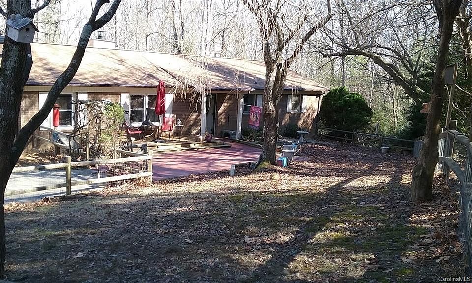 1st image of 252 W Foxhunt Ln