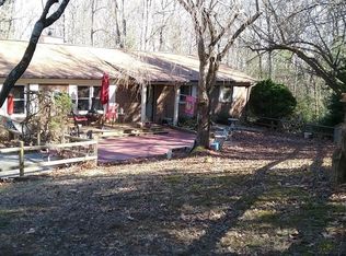 252 W Foxhunt Ln, Hendersonville, NC 28791