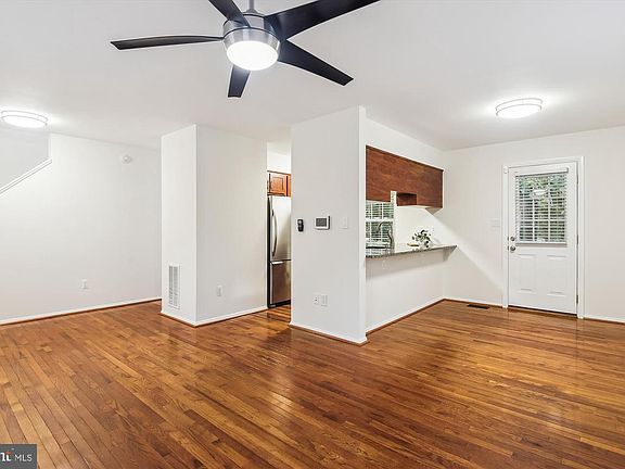 2nd image of 9749 Pleasant Gate Ln