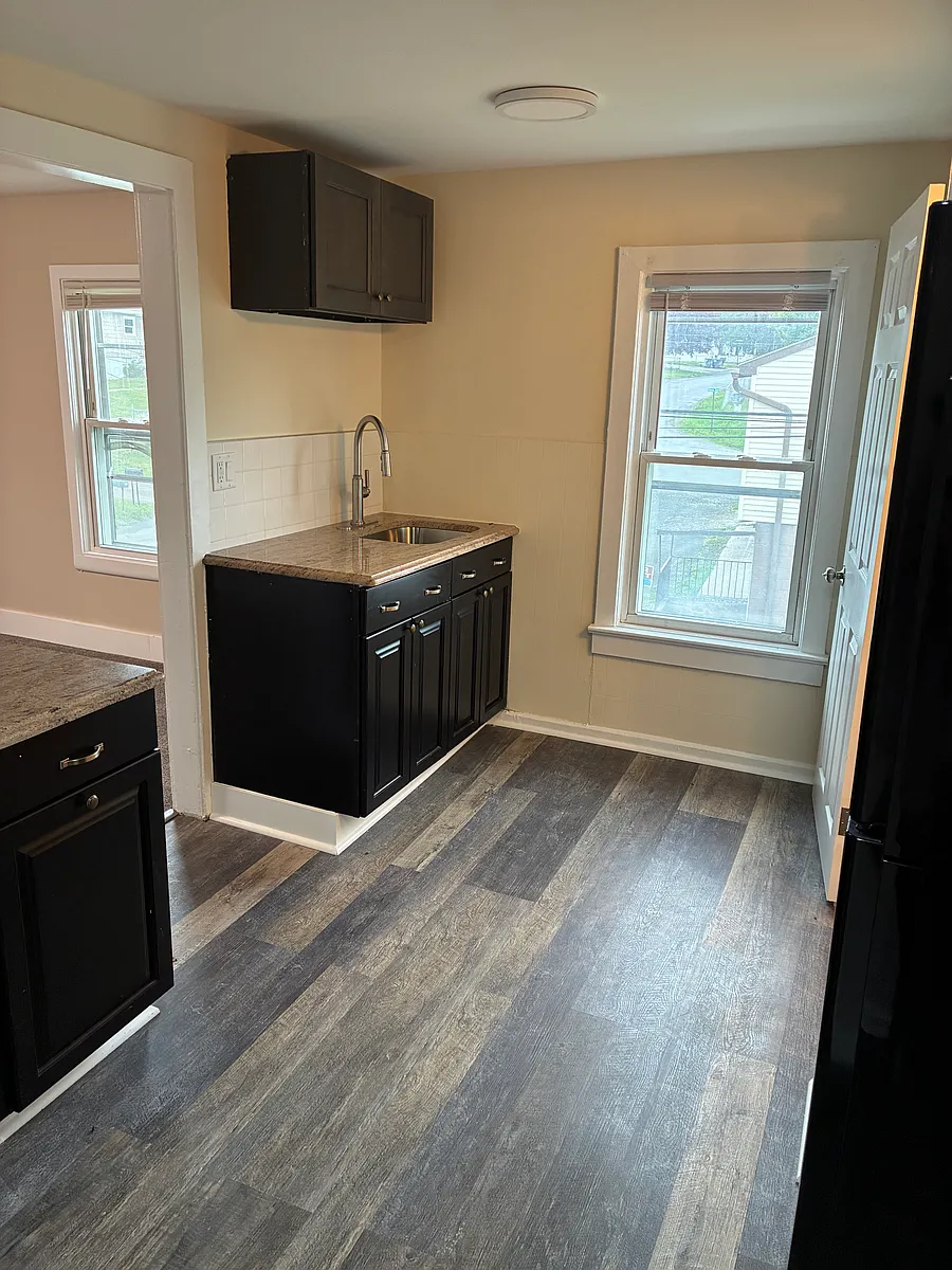 Building Photo - 136 New Unionville Rd #2
