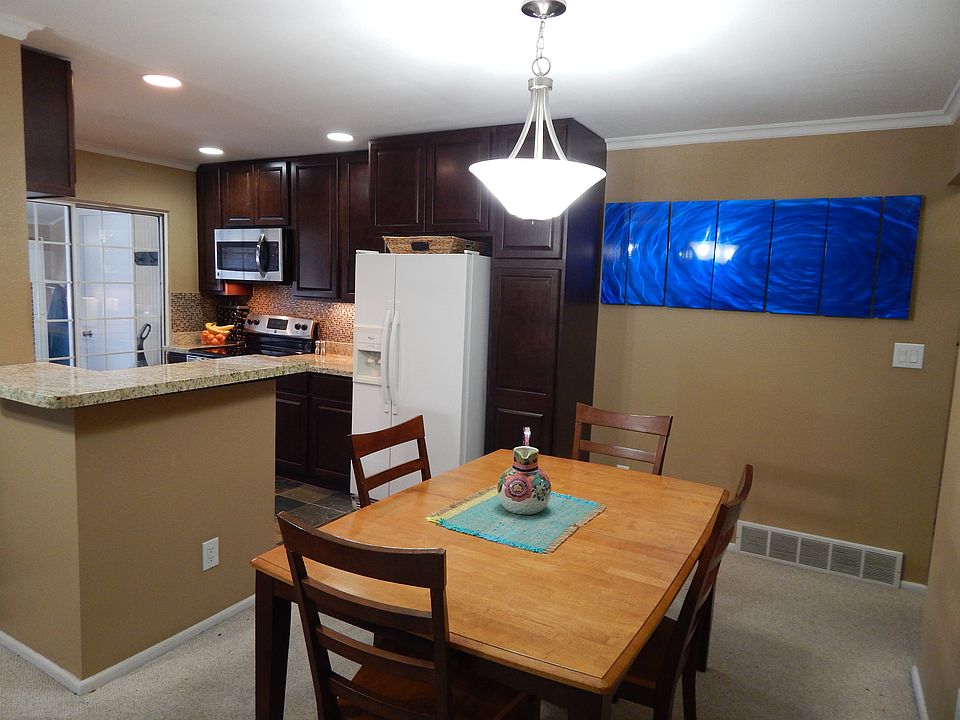 2nd image of 228 W Garden Park Dr
