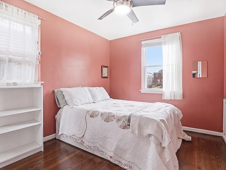 521 Madison St NE #1 — Photo 13