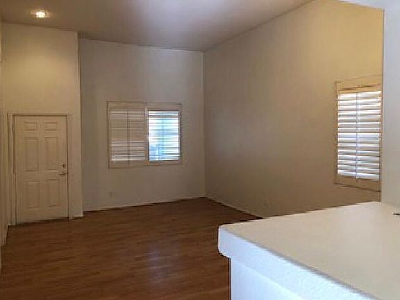 3rd image of 609 Artrea Pl
