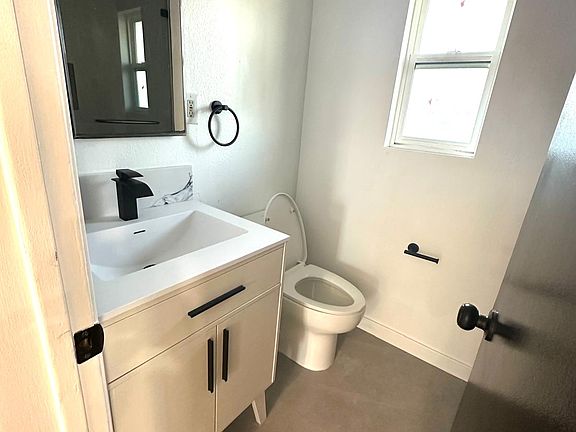 4th image of 5815 Whitnall Hwy APT A