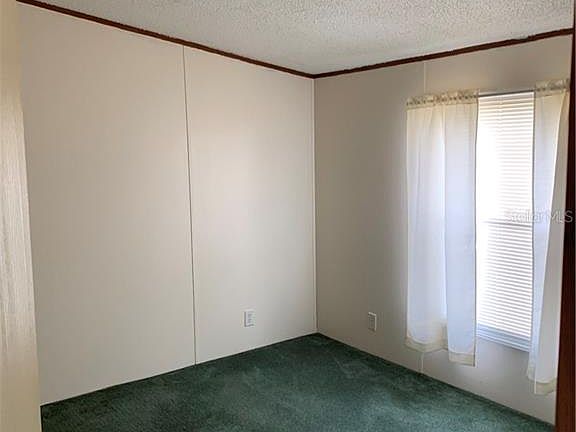 4th image of 338 Caloosa Ct