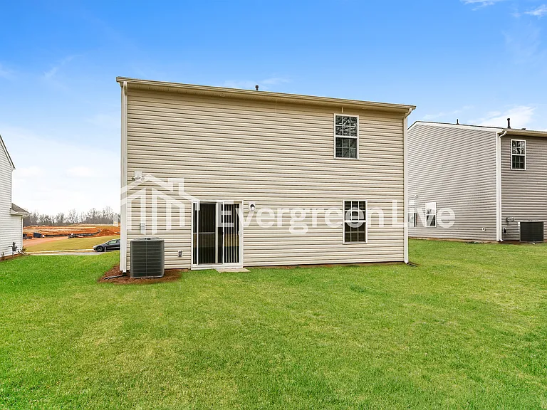 209 Meadow Gate Ct — Photo 15