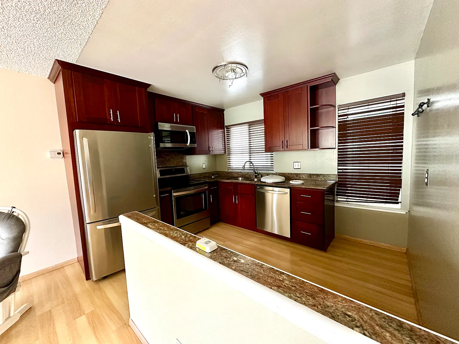 1 bed, 500 sqft, $3,395 — Photo 2