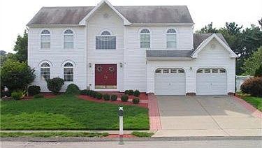 1st image of 210 Royal Oak Ct