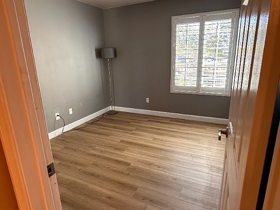 2nd image of 5402 Balboa Arms Dr Unit 333