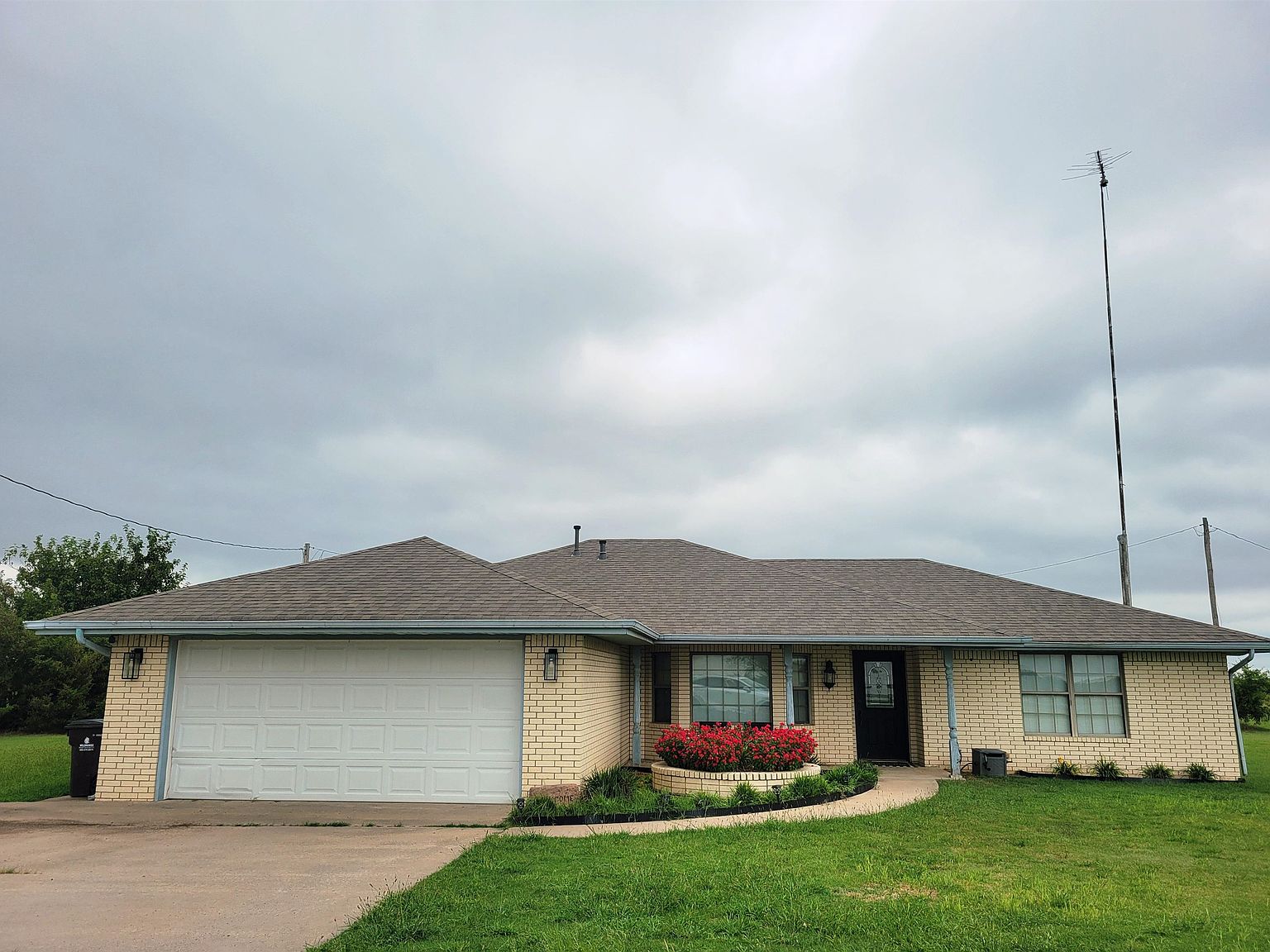 166914 Nine Mile Rd, Marlow, OK 73055 | Zillow