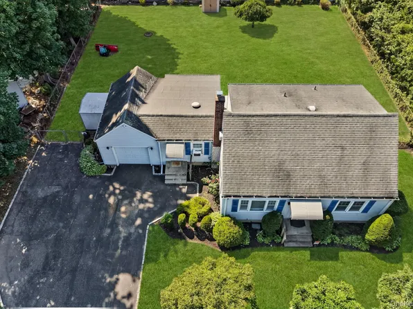 1547 Walt Whitman Road, Melville, NY 11747