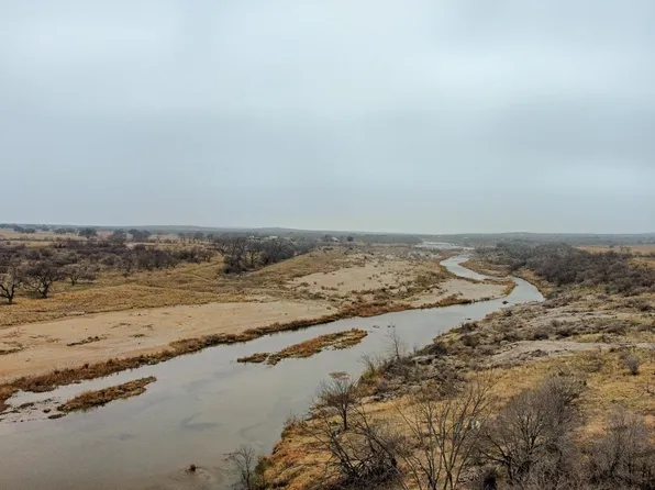 601 Llano River Road, Mason, TX 76856