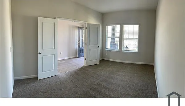 3624 Commodore Ct — Photo 5