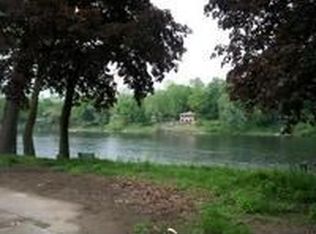 2963 River Rd, Phillipsburg, NJ 08865