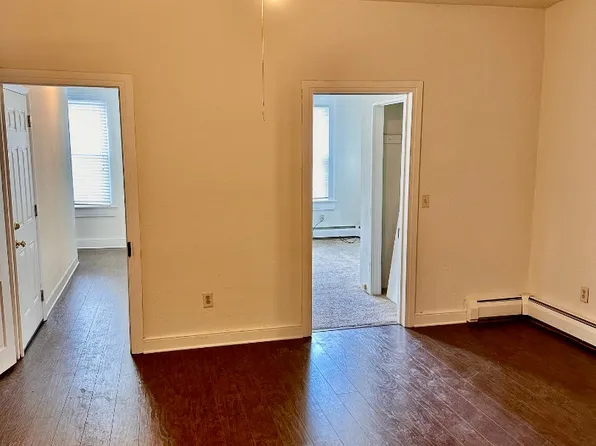 521 Walnut St Floor 2, Lebanon, PA 17042