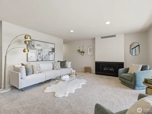 2929 76th Avenue SE #410, Mercer Island, WA 98040