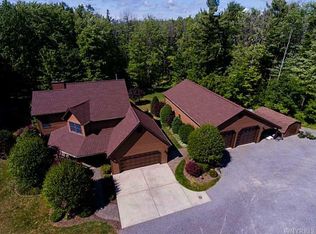 3180 Paxon Rd, Eden, NY 14057